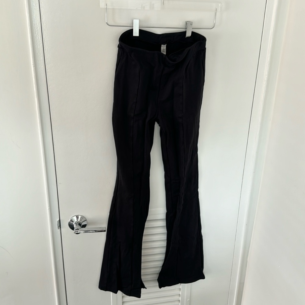alo flare leggings